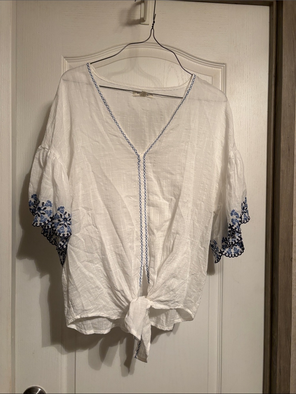 Max Studio White V-Neck Tie-Front Blouse with Blue Embroidered Sleeves